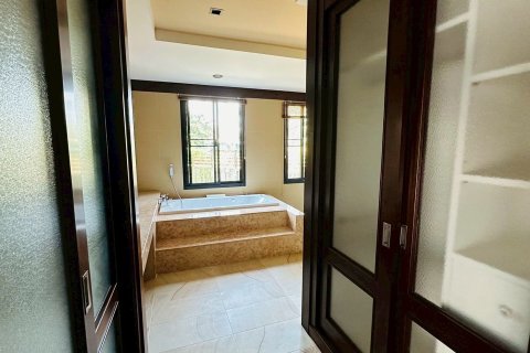 Villa à Chiang Mai, Thaïlande 5 chambres № 173694 - photo 16