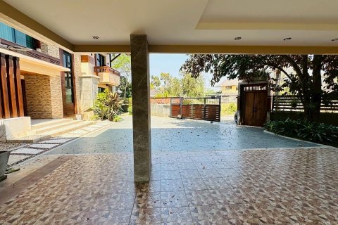 Villa à Chiang Mai, Thaïlande 5 chambres № 173694 - photo 7