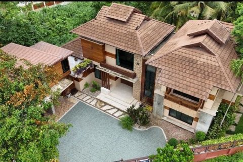 Villa à Chiang Mai, Thaïlande 5 chambres № 173694 - photo 3