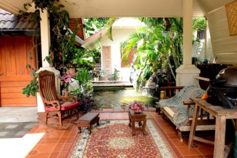 Дом в Чиангмае, Таиланд с 2 спальнями  № 162470 - фото 2