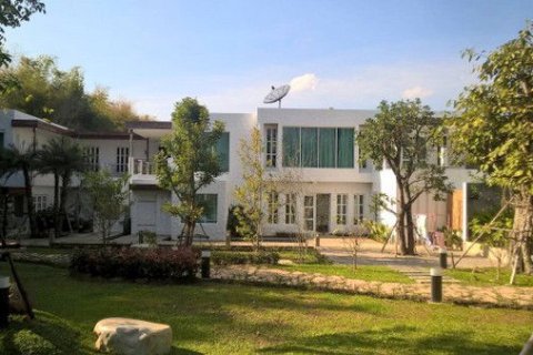 Дом в Чиангмае, Таиланд с 6 спальнями  № 162468