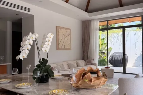 House in Bang Tao, Thailand 4 bedrooms № 176649 - photo 7