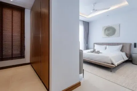 House in Bang Tao, Thailand 4 bedrooms № 176649 - photo 30