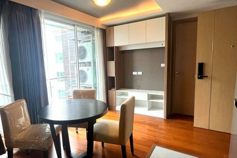 Condo in Watthana, Bangkok, Thailand, 2 bedrooms  № 151265 - photo 9