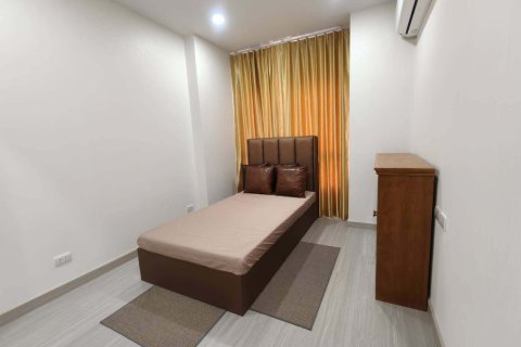 Кондоминиум с 2 спальнями в Бангкок Ной, Таиланд № 151270 - фото 6