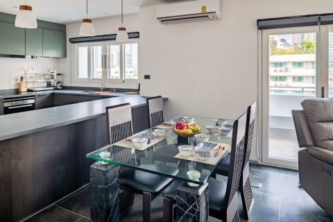 Кондоминиум с 3 спальнями в Ваттхане, Бангкок, Таиланд № 151268 - фото 4