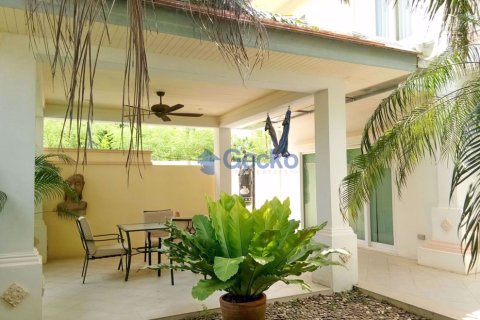 House in Pattaya, Thailand 4 bedrooms № 197145 - photo 26