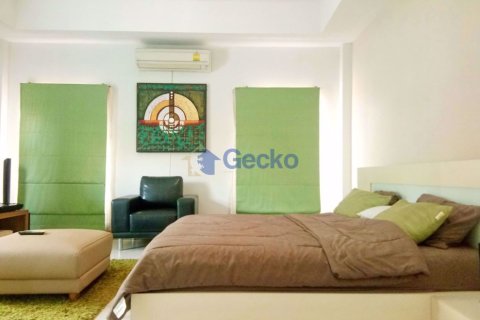 House in Pattaya, Thailand 4 bedrooms № 197145 - photo 6