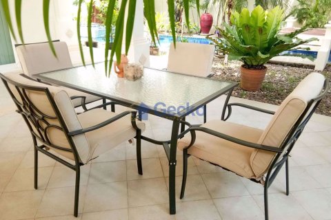 House in Pattaya, Thailand 4 bedrooms № 197145 - photo 25