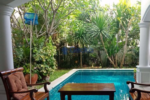 House in Pattaya, Thailand 3 bedrooms № 197141