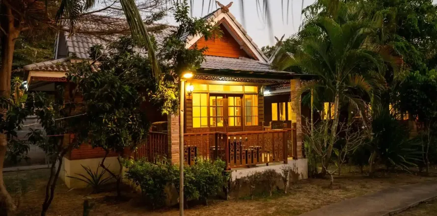 Коммерческая недвижимость в Чиангмае, Таиланд № 162794