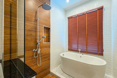 House in Pattaya, Thailand 3 bedrooms № 156735 - photo 12