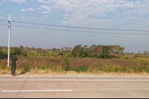 Land in Non Sung, Thailand 20800 sq.m. № 153676 - photo 5