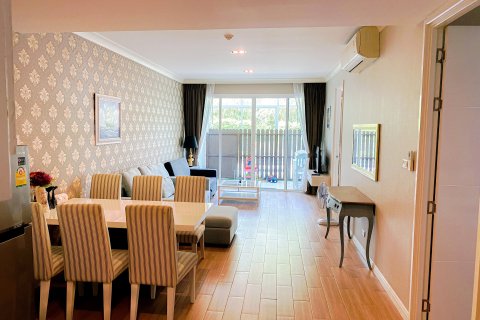 Condo in Hua Hin, Thailand, 2 bedrooms  № 153672 - photo 1