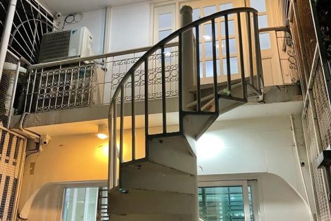 Таунхаус в Ваттхане, Бангкок, Таиланд с 3 спальнями  № 157928 - фото 2