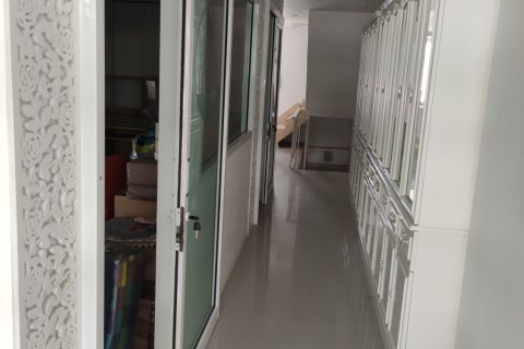 Таунхаус в Ваттхане, Бангкок, Таиланд с 3 спальнями  № 157928 - фото 3