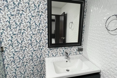 Townhouse in Bangkok, Thailand 6 bedrooms № 190443 - photo 10