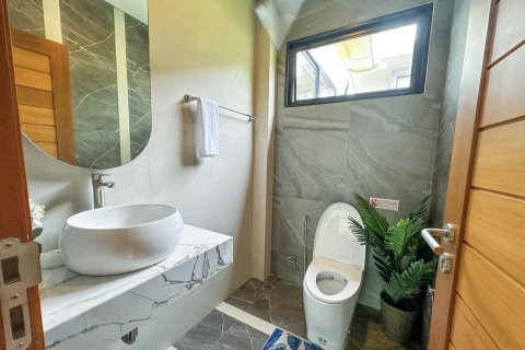 Villa in Ko Samui, Thailand 4 bedrooms № 136616 - photo 1