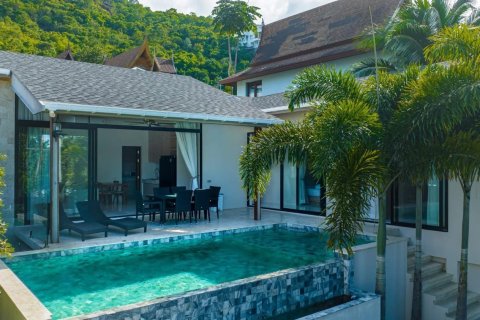 Villa in Ko Samui, Thailand 4 bedrooms № 136616 - photo 8