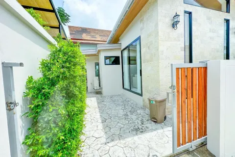 Villa in Ko Samui, Thailand 4 bedrooms № 136616 - photo 24