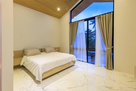 Villa in Ko Samui, Thailand 4 bedrooms № 136616 - photo 22