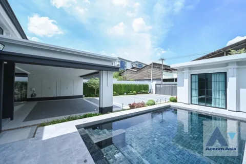 Haus in Samut Prakan, Thailand 4 Schlafzimmer № 215875 - Foto 4