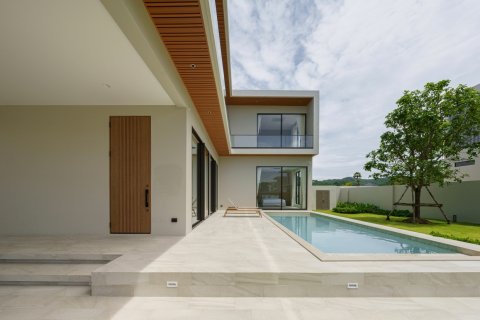 Villa in Hua Hin, Thailand 4 bedrooms № 165119 - photo 4