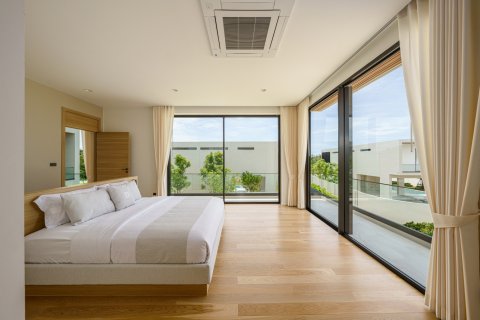 Villa in Hua Hin, Thailand 4 bedrooms № 165119 - photo 8
