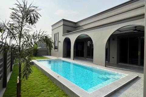 Villa à Pattaya, Thaïlande 3 chambres № 142613 - photo 1