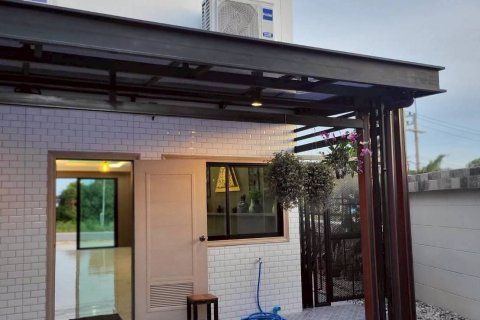 Villa in Pattaya, Thailand 6 bedrooms № 152689 - photo 1