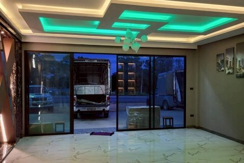 Villa in Pattaya, Thailand 6 bedrooms № 152689 - photo 15