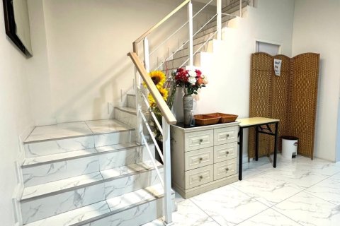 Propriété commerciale à Bang Kruai, Thaïlande № 169648 - photo 5