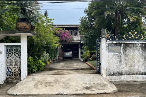 Duplex in Bang Kruai, Thailand 3 bedrooms № 169653