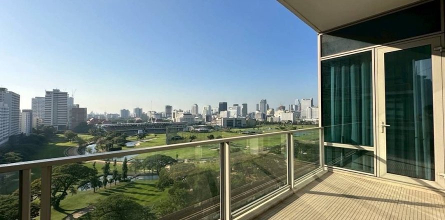 Condo in Pathum Wan, Bangkok, Thailand, 2 bedrooms  № 157076