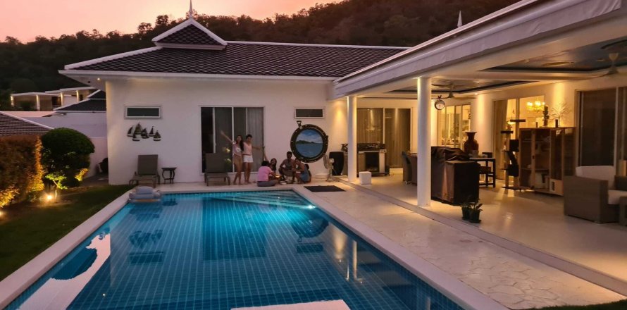 Вилла в Хуа Хине, Таиланд с 3 спальнями  № 139144