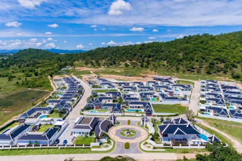 Вилла в Хуа Хине, Таиланд с 3 спальнями  № 139144 - фото 6