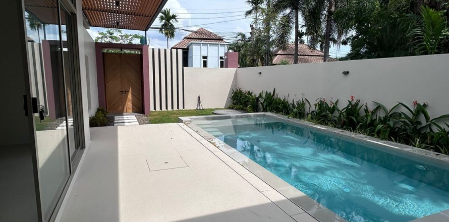 Villa in Phuket, Thailand 3 bedrooms № 139143
