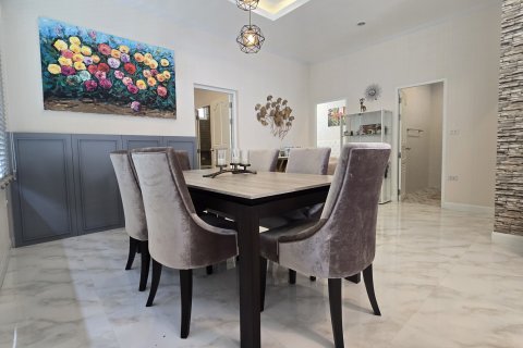 House in Hua Hin, Thailand 3 bedrooms № 155002 - photo 15