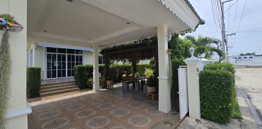 House in Hua Hin, Thailand 3 bedrooms № 155002