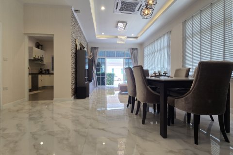 House in Hua Hin, Thailand 3 bedrooms № 155002 - photo 13