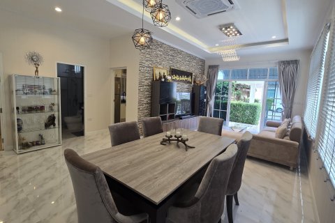 House in Hua Hin, Thailand 3 bedrooms № 155002 - photo 14