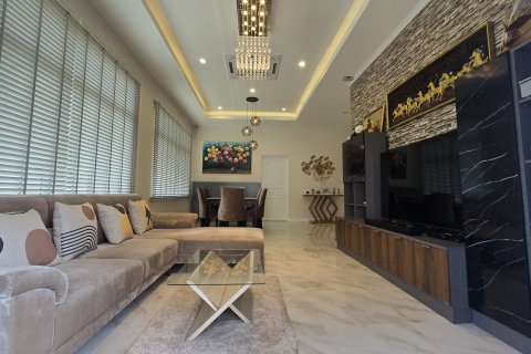 House in Hua Hin, Thailand 3 bedrooms № 155002 - photo 12