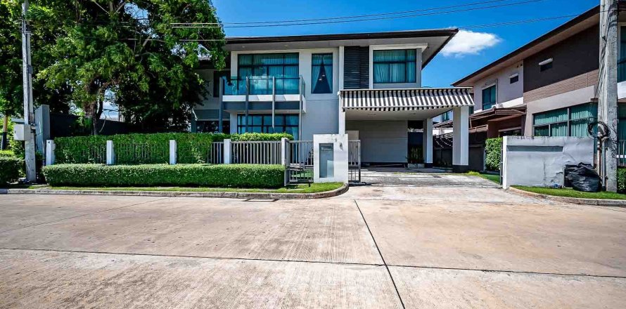 Maison à Prawet, Bangkok, Thaïlande 4 chambres № 155003