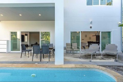 Villa in Phuket, Thailand 4 bedrooms № 155005 - photo 10