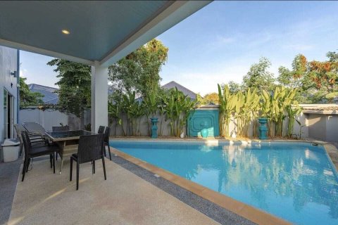Villa in Phuket, Thailand 4 bedrooms № 155005 - photo 16