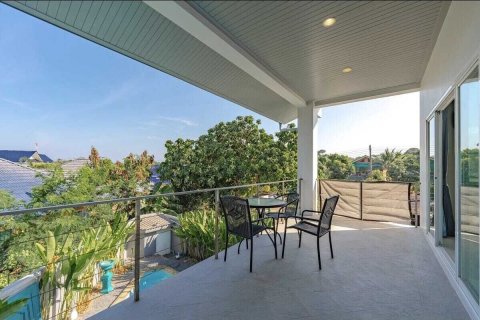 Villa in Phuket, Thailand 4 bedrooms № 155005 - photo 18