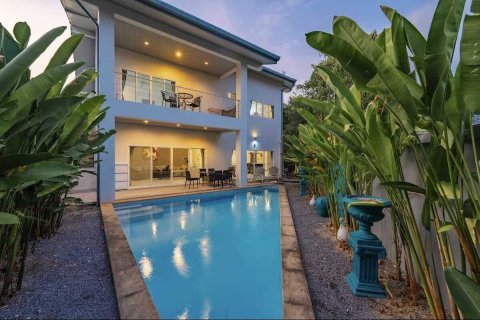 Villa in Phuket, Thailand 4 bedrooms № 155005 - photo 1