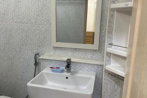 Duplex in Sam Phran, Thailand 4 bedrooms № 152907 - photo 7