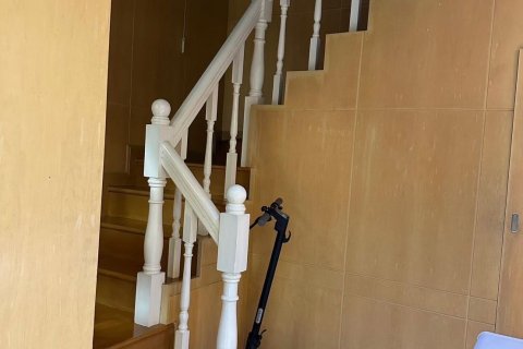 Duplex in Sam Phran, Thailand 4 bedrooms № 152907 - photo 3