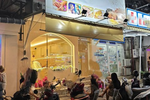 Коммерческая недвижимость в Кату, Таиланд  № 152905 - фото 1